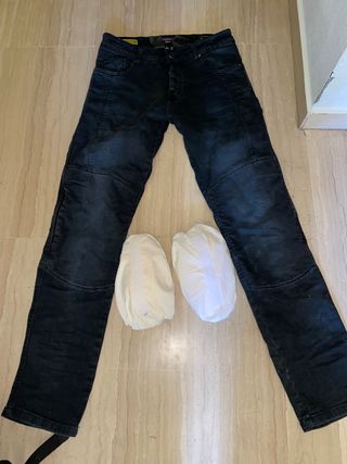 Pantalon moto (Milano Jeans) marca quartermile de segunda mano por 110 EUR  en Huesca en WALLAPOP