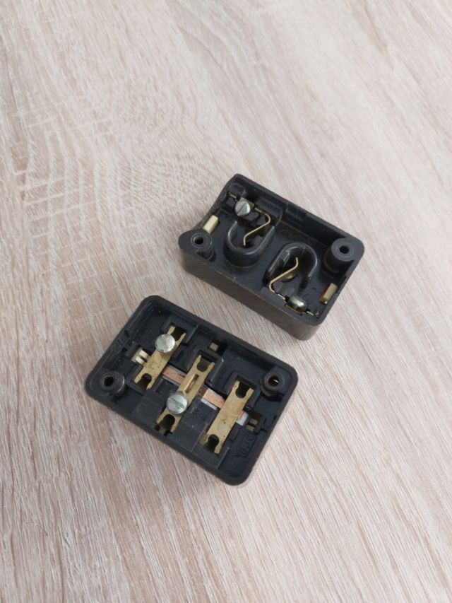 Enchufe + interruptor Moncayo 480