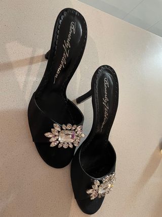 Zapatos de tacón sin talón de segunda mano por 15 EUR en Sant Just Desvern  en WALLAPOP