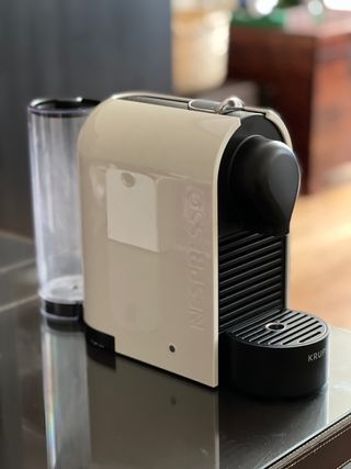 Cafetera Cápsulas Nespresso Krups XN250 de segunda mano por 40 EUR en A  Coruña en WALLAPOP