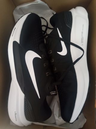 Nike Vomero 15 de segunda mano por 72 EUR en Madrid en WALLAPOP