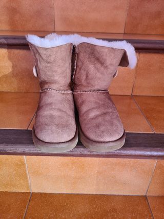 Botas Ugg 39 de segunda mano por 17 EUR en Vitoria-Gasteiz en WALLAPOP