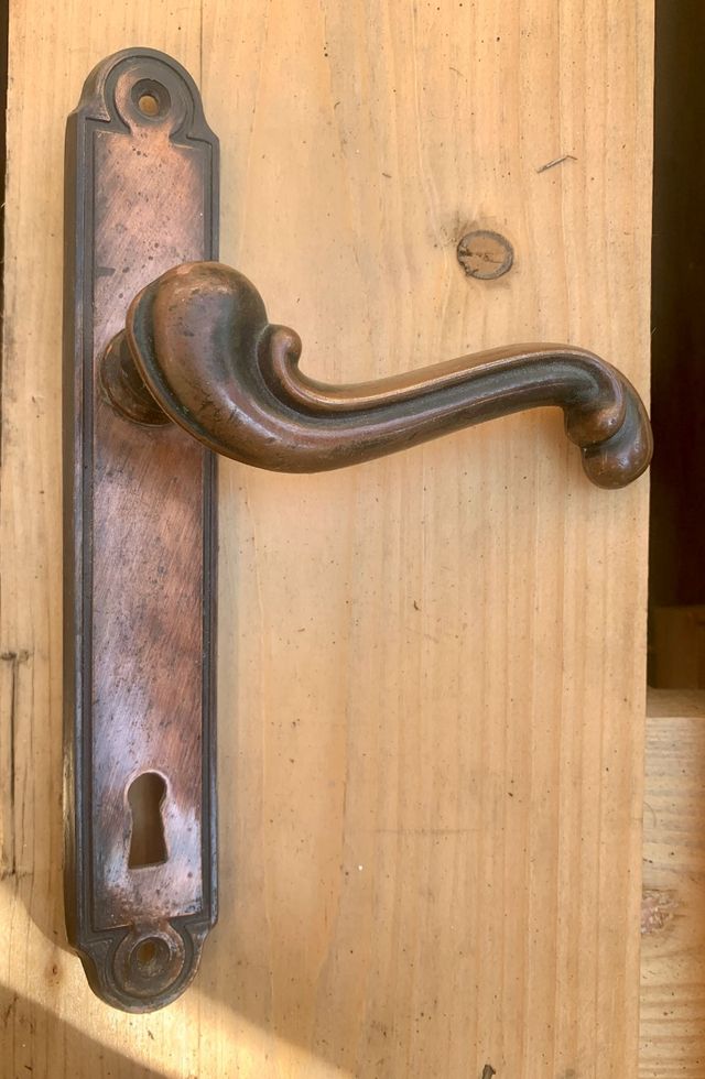 Maniglie porte interne in metallo anticato