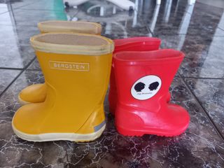Botas de agua - talla 19 y 21 de segunda mano por 3,5 EUR en Barcelona en  WALLAPOP
