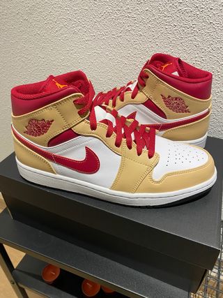 Air Jordan 1 Mid - 44 - exclusivas de segunda mano por 140 EUR en Madrid en  WALLAPOP