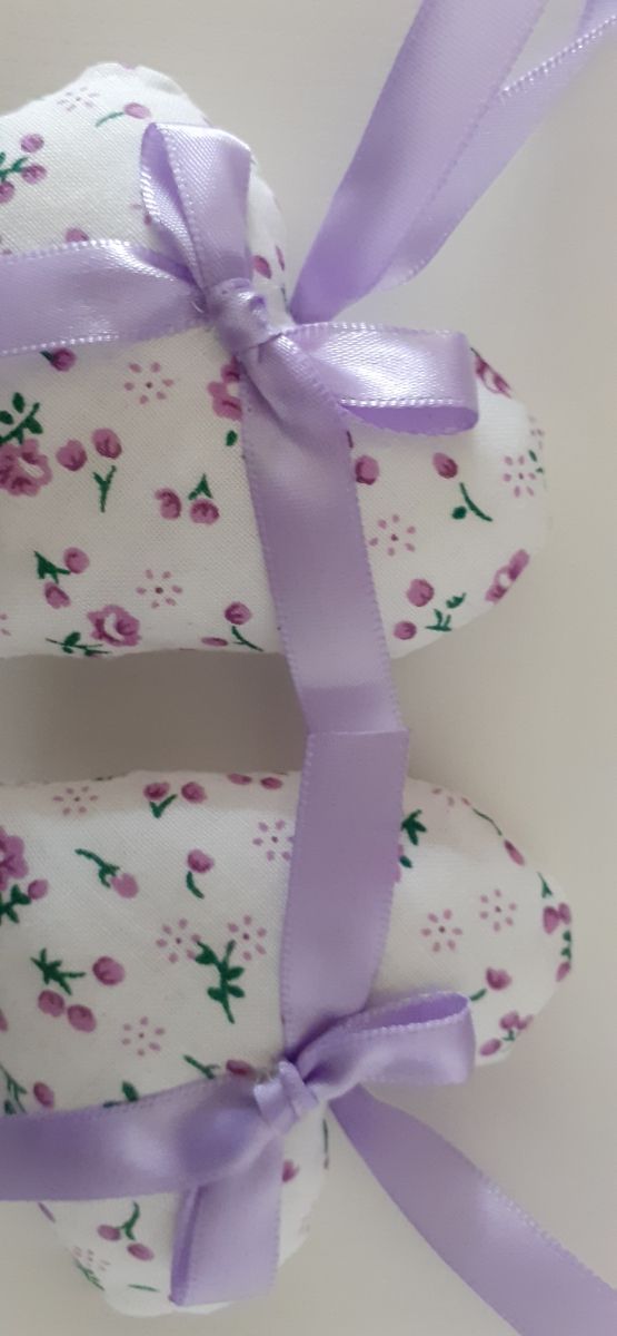 Decorazioni shabby cuori di stoffa fiocco lilla