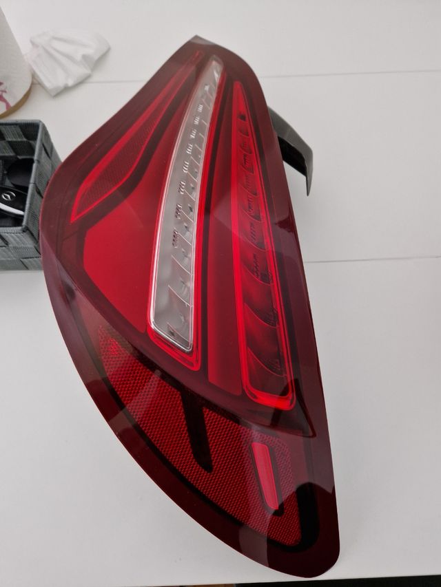 Piloto derecho Cla 200