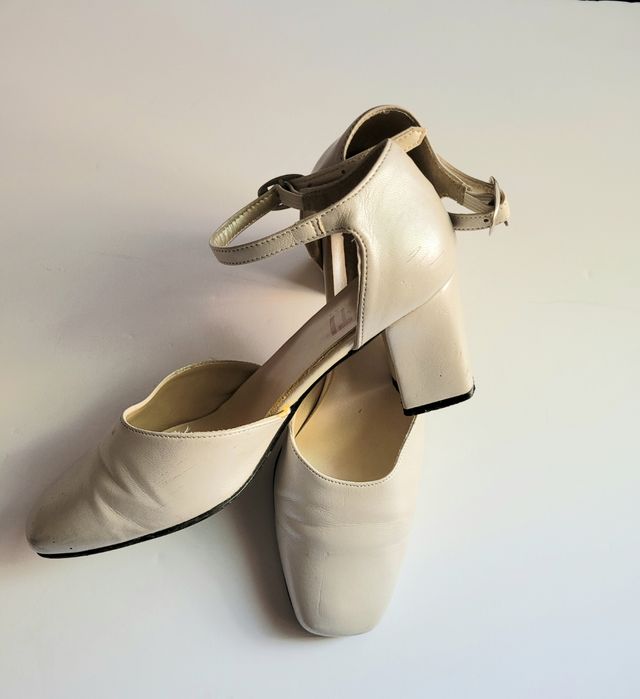 Zapatos de salón de piel