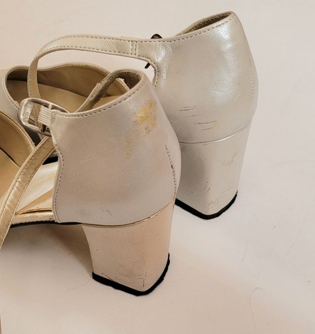 Zapatos de salón de piel