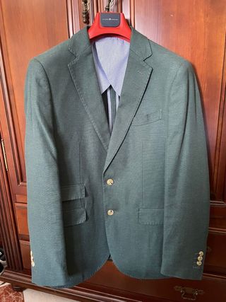Americana Verde Álvaro Moreno de segunda mano por 35 EUR en Sevilla en  WALLAPOP