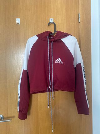 Sudadera Adidas vinotinto de segunda mano por 5 EUR en Torreaguera en  WALLAPOP