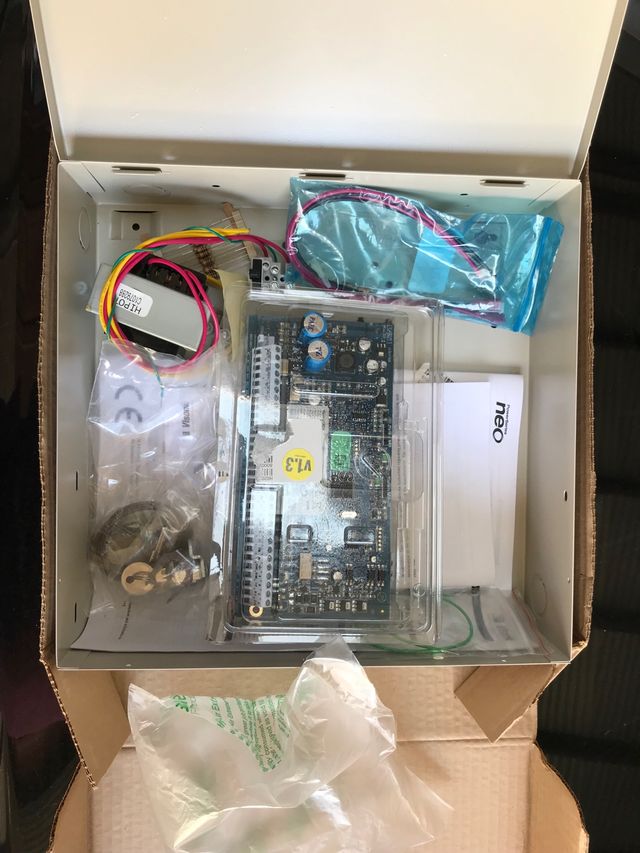 Central alarma Visonic NEO