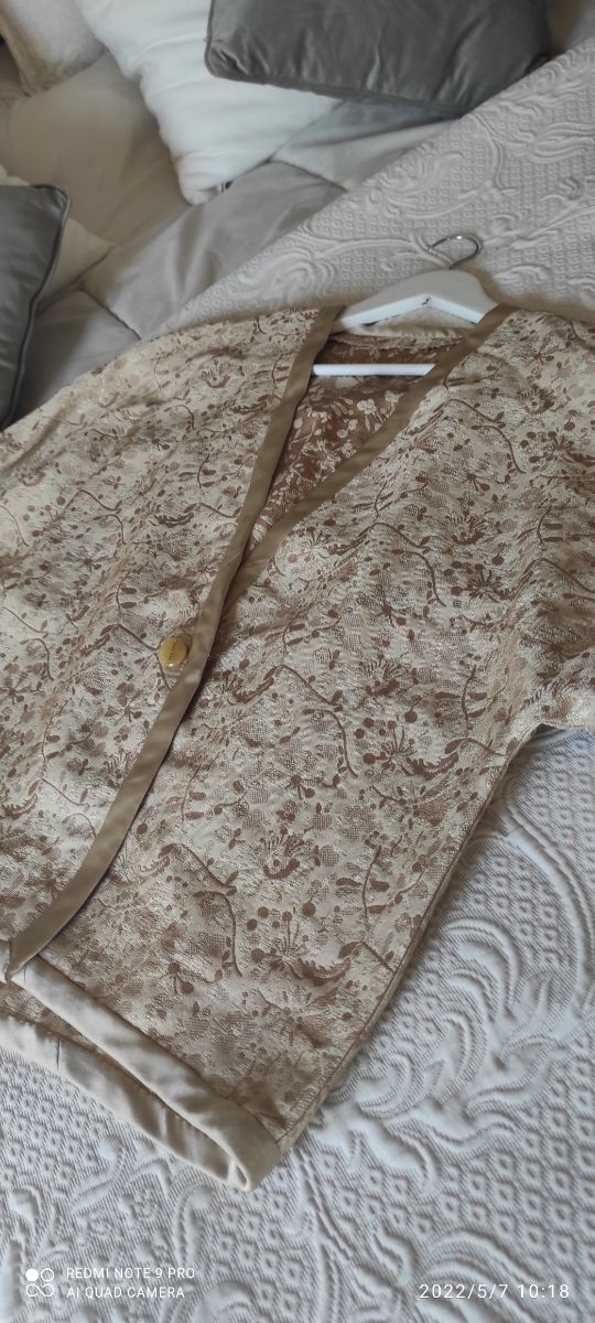 Chaqueta señora beis y dorado