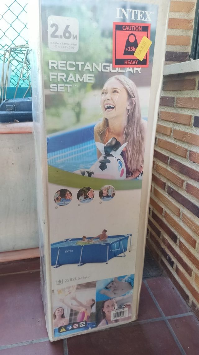 PISCINA NUEVA INTEX 260x160x65.