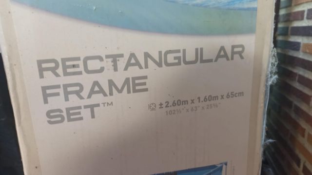 PISCINA NUEVA INTEX 260x160x65.