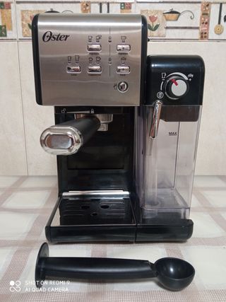 Cafetera Oster Prima Latte II de segunda mano por 50 EUR en Santa Margarida  de Montbui en WALLAPOP