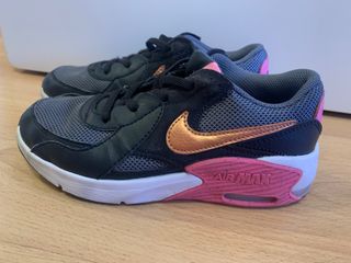 Zapatillas Nike Air Max talla 32 de segunda mano por 12 EUR en Madrid en  WALLAPOP