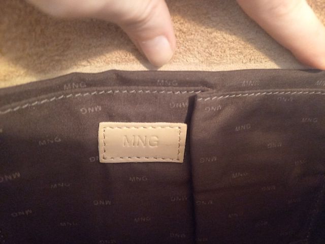 bolso cuero beige tachuelas