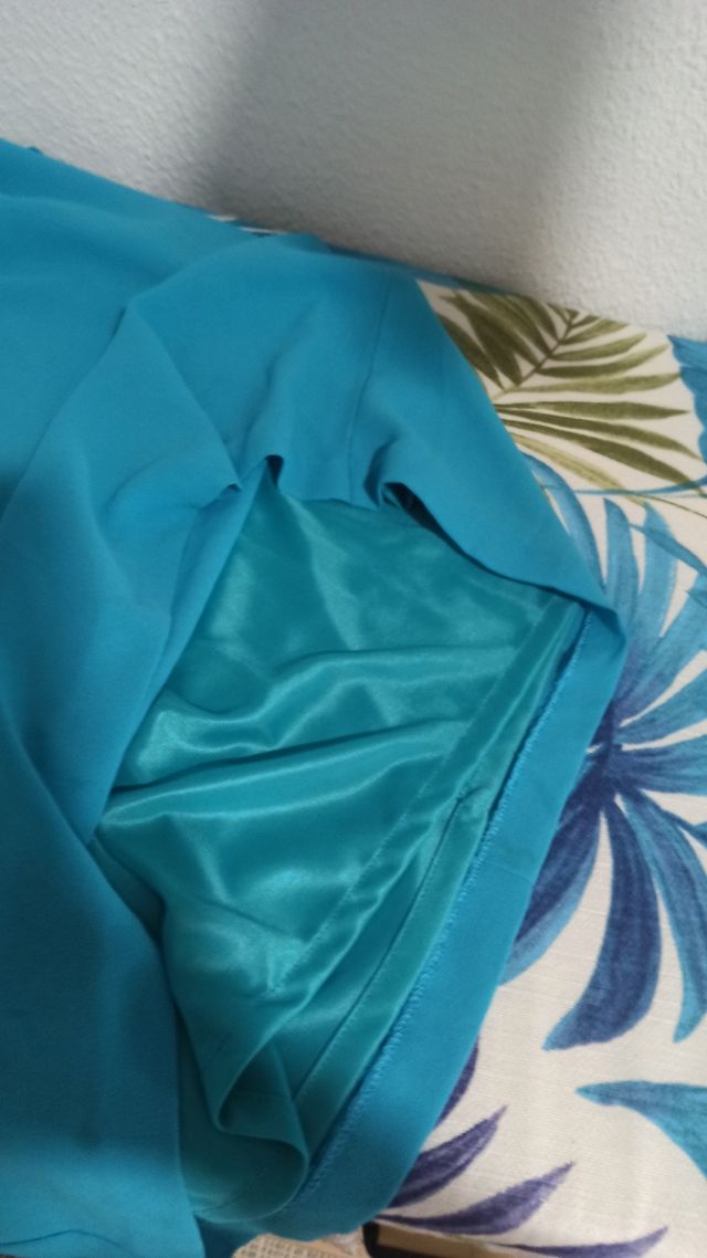 Vestido capa aguamarina T 44