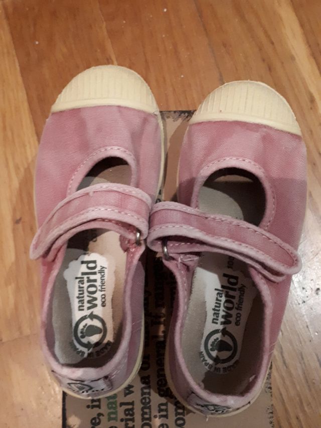 Sandalias talla 25 Natural World