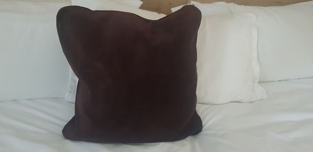 Almofadas em camurça (couro natural)