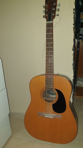 Guitarra Electroacústica Giannini Cuerdas de Nylon c/cutaway