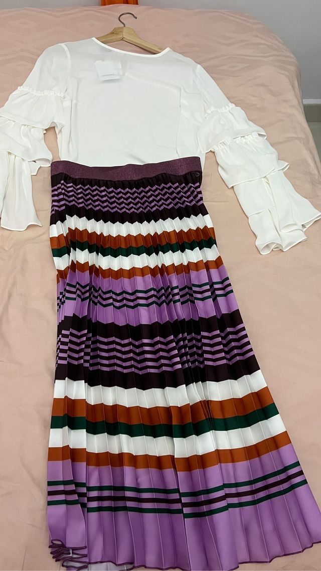 Conjunto falda y camisa nuevo