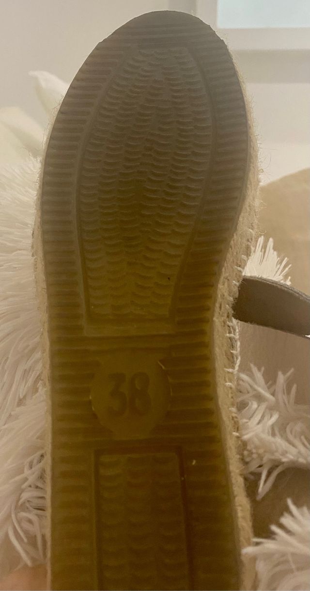 Espardeña Piel Adolfo Domínguez.