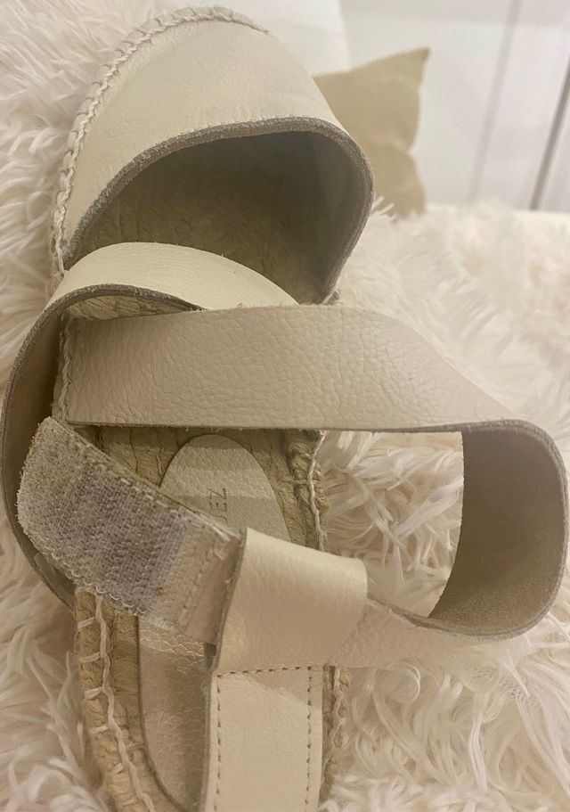 Espardeña Piel Adolfo Domínguez.