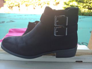 Botines de cuña baja de segunda mano en WALLAPOP