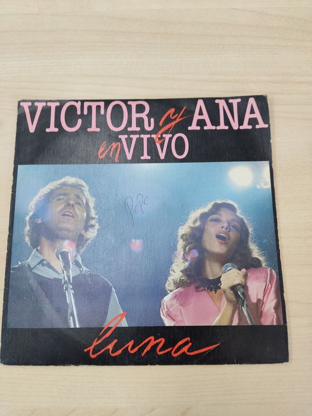 Víctor y Ana - Luna