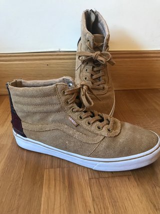 Zapatillas Vans de segunda mano en Donostia-San Sebastián en WALLAPOP