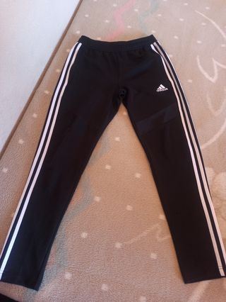 Chandal Adidas Climacool de segunda mano por 20 EUR en Valladolid en  WALLAPOP