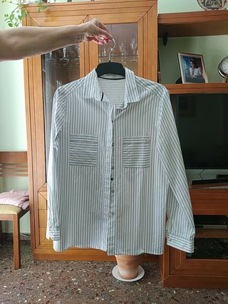 Camisa de Amitié de segunda mano por 15 EUR en Albacete en WALLAPOP