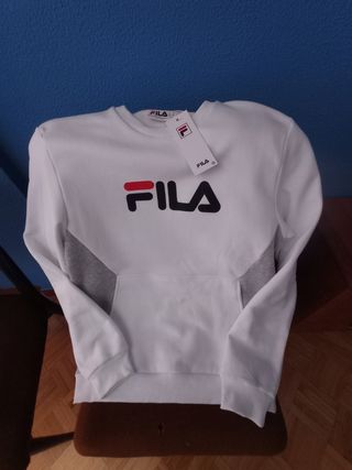 Sudadera FILA sin capucha de segunda mano por 19 EUR en Navatejera en  WALLAPOP