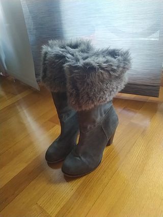 Botas de segunda mano en Barañain en WALLAPOP
