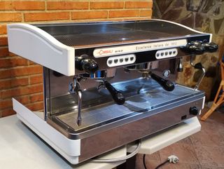 Cafetera cimbali m27 re de segunda mano por 950 EUR en Rivas-Vaciamadrid en  WALLAPOP