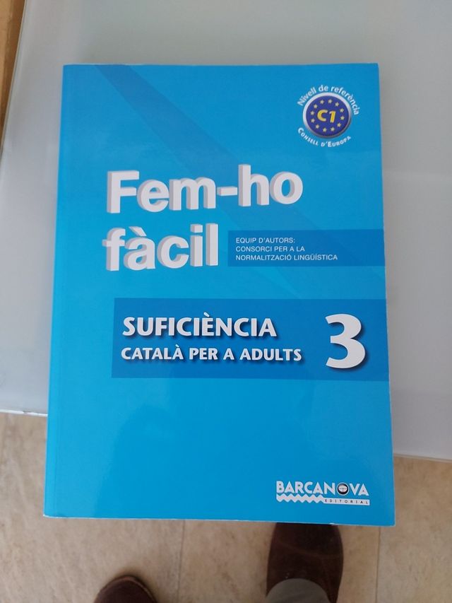 llibre suficiència català per adults 3