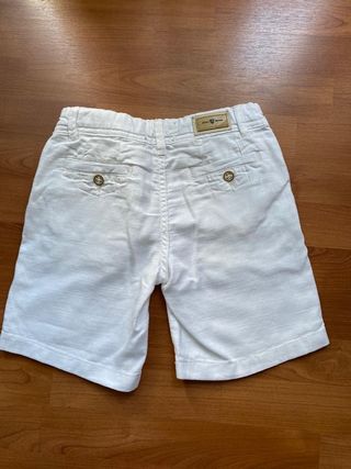 Bermudas Álvaro Moreno talla 9-10 de segunda mano por 5 EUR en Ciudad Real  en WALLAPOP