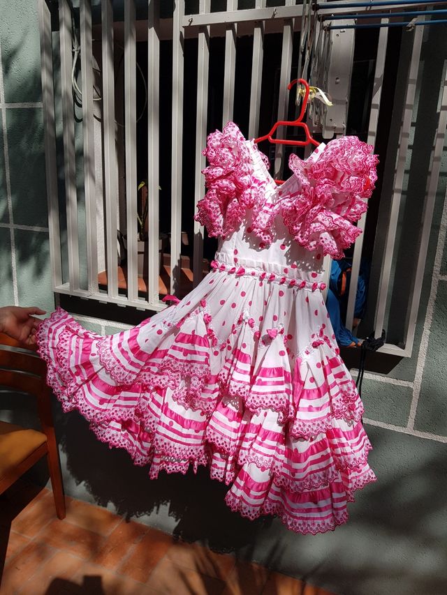 Traje de flamenca niña talla 4