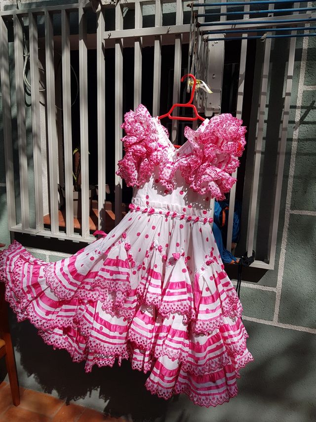 Traje de flamenca niña talla 4