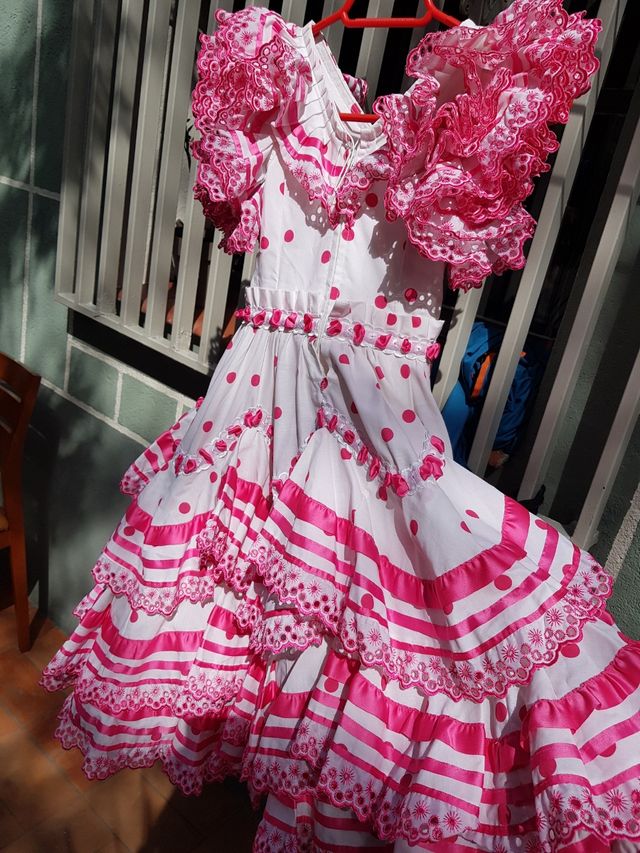 Traje de flamenca niña talla 4