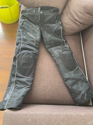 Pantalones para moto de segunda mano en Terrassa en WALLAPOP