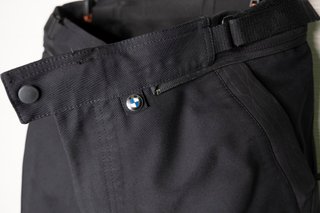 Pantalón de moto BMW Streetguard 3 de segunda mano por 140 EUR en Salamanca  en WALLAPOP