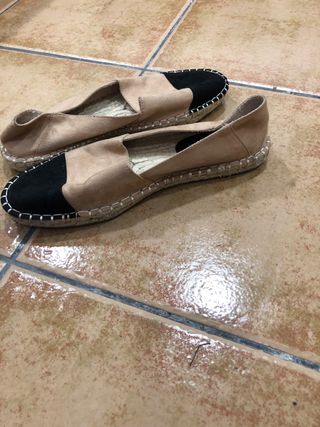 Zapatillas esparto Zara de segunda mano por 20 EUR en Burgos en WALLAPOP