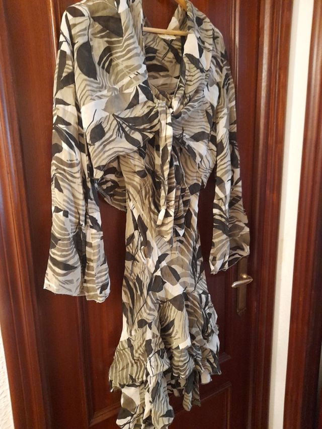 vestido con chaqueta a juego