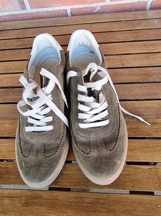Zapatillas sneakers de mujer Massimo Dutti de segunda mano por 15 EUR en  Pozuelo de Alarcón en WALLAPOP