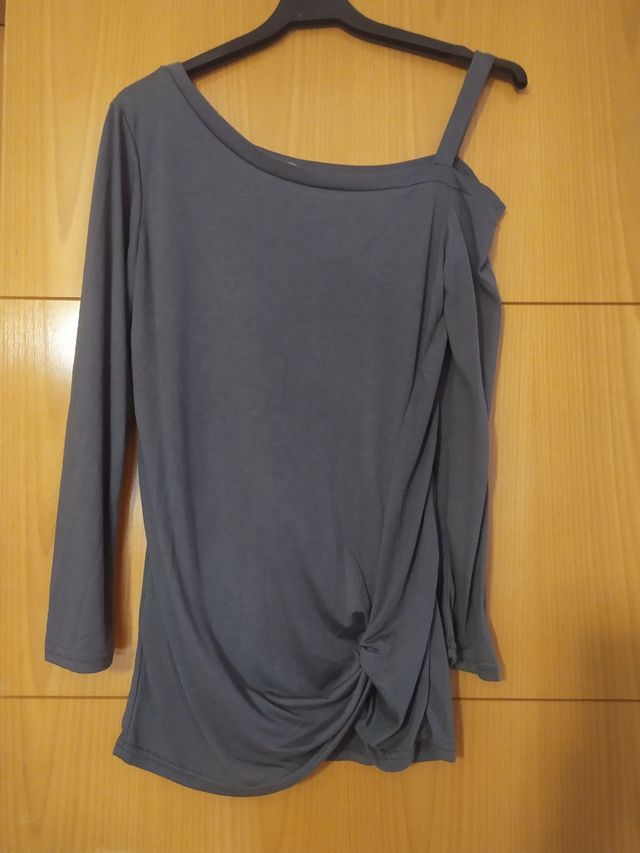 camiseta gris talla unica