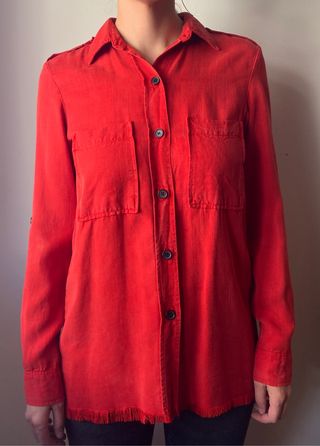 Camisa roja Zara de segunda mano por 13 EUR en Majadahonda en WALLAPOP