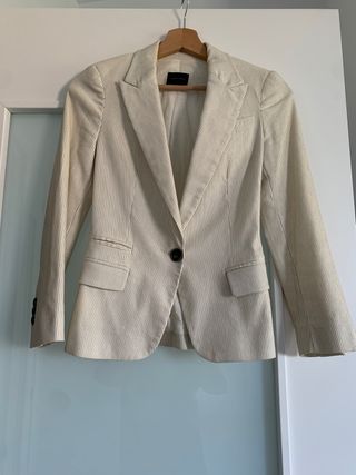 Americana Rayas Zara de segunda mano por 12 EUR en Barcelona en WALLAPOP
